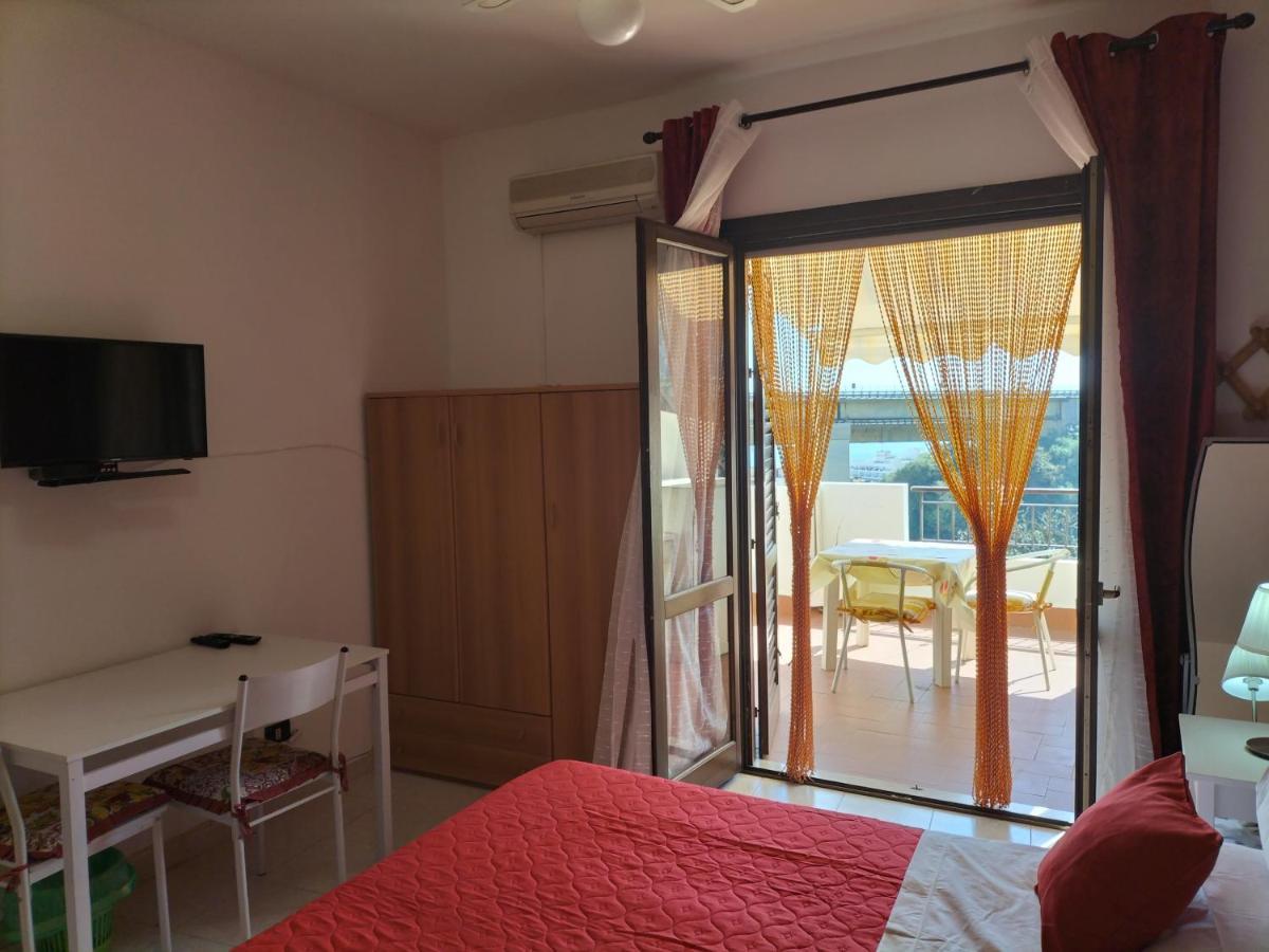 Casa Vacanza Da Rosa Letojanni Eksteriør bilde
